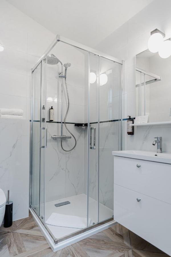 N33 Premium Apartments Old Town Krakow - Destigo Hotels Kültér fotó