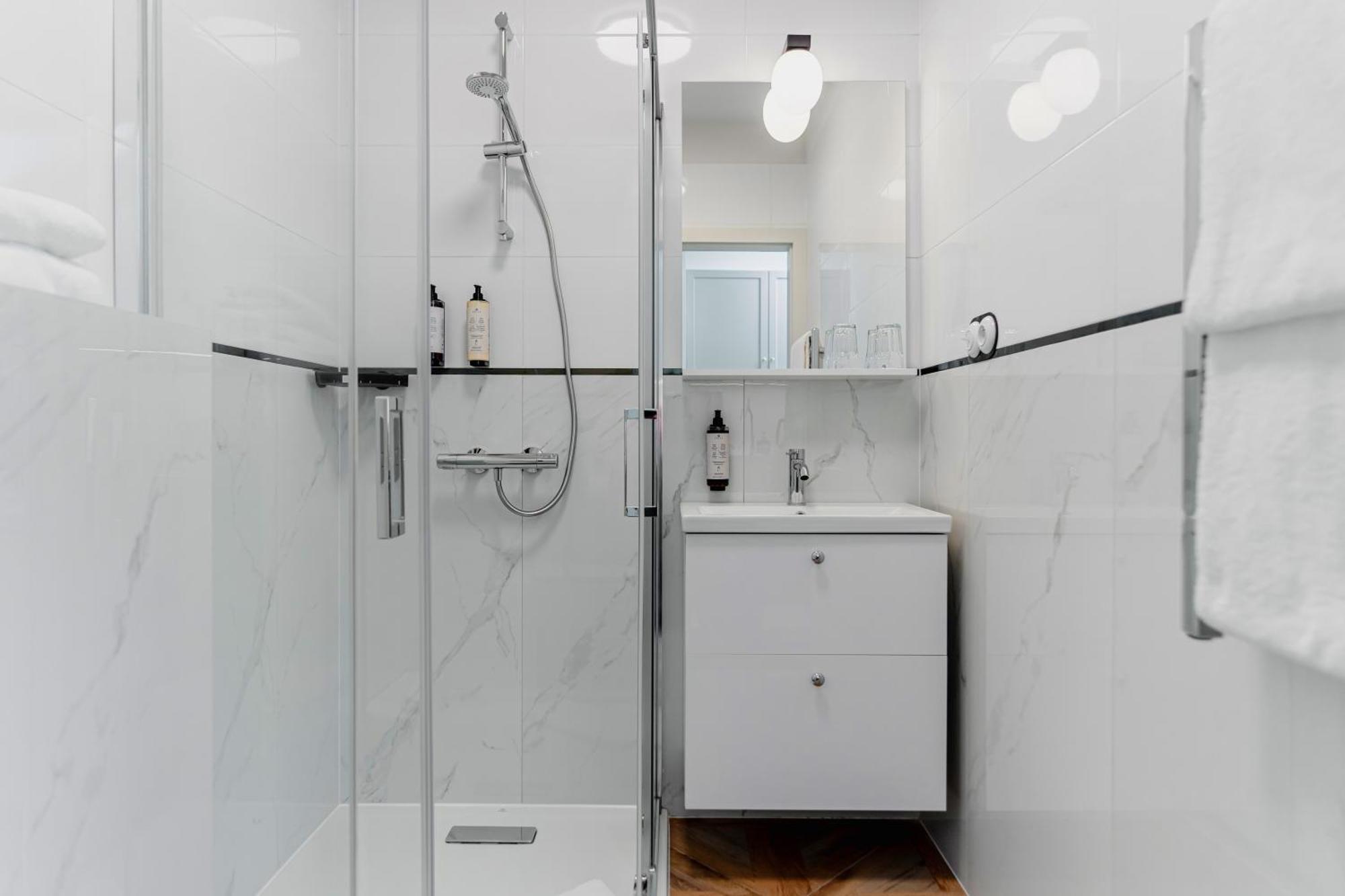 N33 Premium Apartments Old Town Krakow - Destigo Hotels Szoba fotó