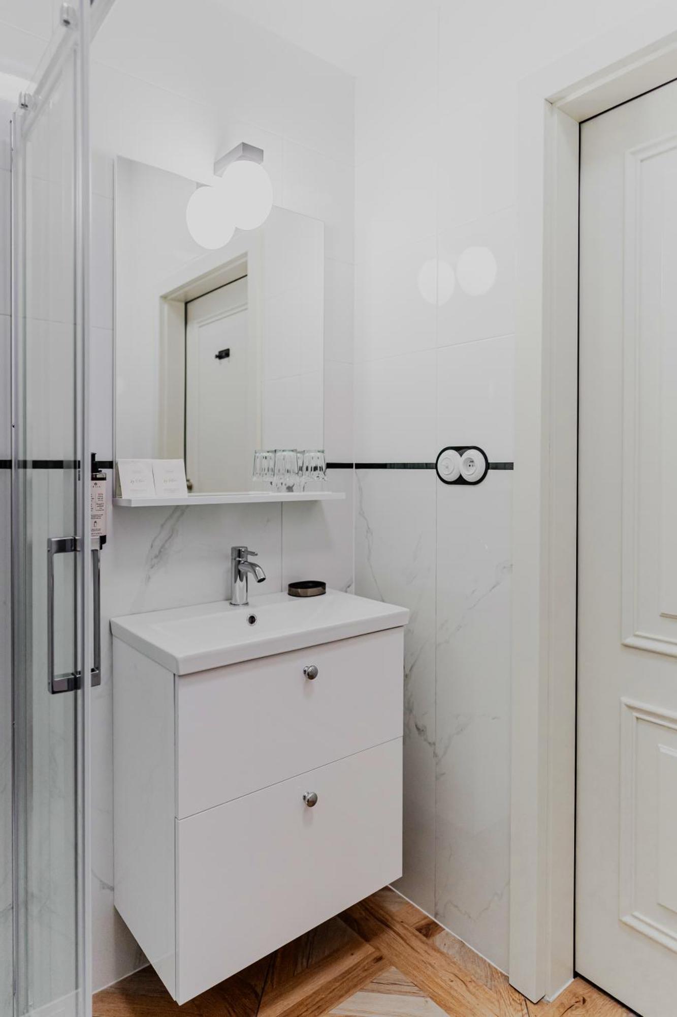 N33 Premium Apartments Old Town Krakow - Destigo Hotels Szoba fotó